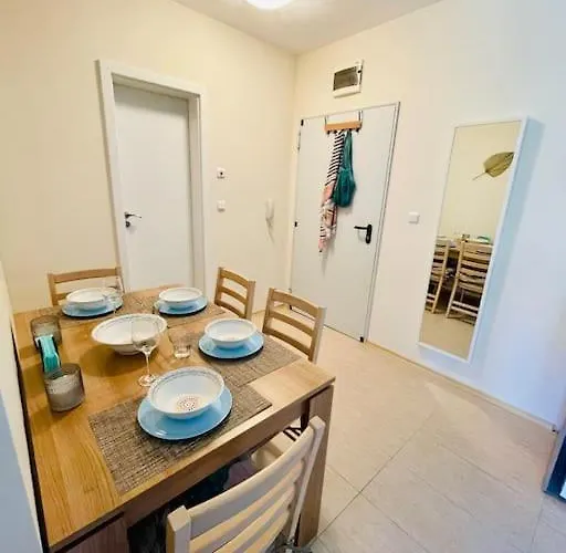 Lejlighed Good Mood In Life First Line