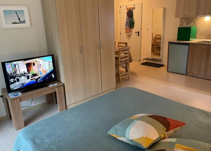 Good Mood In Life First Line דירה *